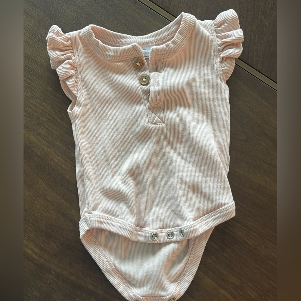 Aster and Oak NB pink ruffle onesie